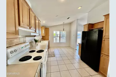 10960 N 67th Avenue #94, Glendale, AZ 85304 - Photo 4
