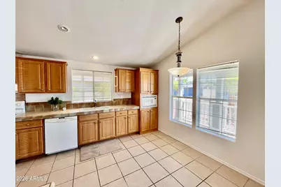 10960 N 67th Avenue #94, Glendale, AZ 85304 - Photo 8