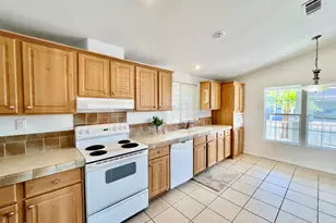 10960 N 67th Ave, Glendale, AZ 85304 - Photo 6