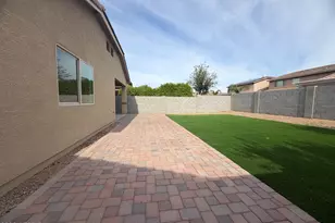 810 W Whistling Thorn Ave, San Tan Valley, AZ 85140 - Photo 16