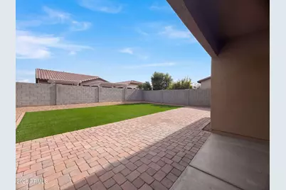 810 W Whistling Thorn Avenue, San Tan Valley, AZ 85140 - Photo 14