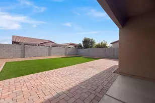810 W Whistling Thorn Ave, San Tan Valley, AZ 85140 - Photo 14