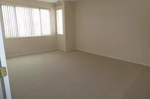 8812 W Glenn Dr, Glendale, AZ 85305 - Photo 10