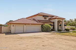 7823 N Citrus Rd, Waddell, AZ 85355 - Photo 4