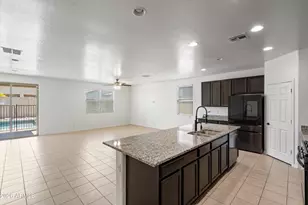 7123 S 34th Ln, Phoenix, AZ 85041 - Photo 20