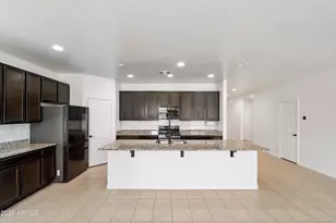 7123 S 34th Ln, Phoenix, AZ 85041 - Photo 16