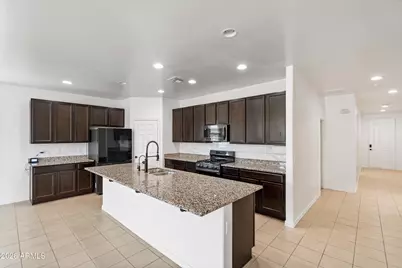 7123 S 34th Lane, Phoenix, AZ 85041 - Photo 18