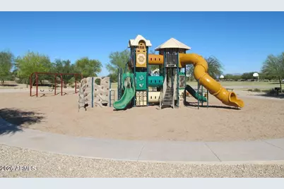 5246 E Iridium Way, San Tan Valley, AZ 85143 - Photo 10