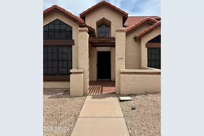 1839 E Secretariat Drive, Tempe, AZ 85284 - Photo 1