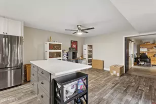5836 W Winchcomb Dr, Glendale, AZ 85306 - Photo 16