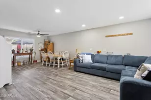 5836 W Winchcomb Dr, Glendale, AZ 85306 - Photo 6