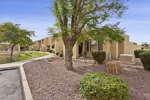 5836 W Winchcomb Dr, Glendale, AZ 85306 - Photo 40