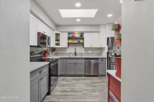 5836 W Winchcomb Dr, Glendale, AZ 85306 - Photo 10