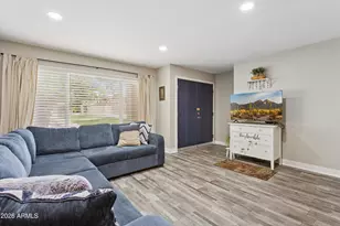 5836 W Winchcomb Dr, Glendale, AZ 85306 - Photo 8