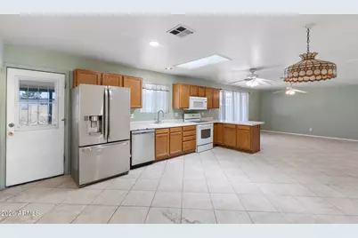 3626 W Shangri La Road, Phoenix, AZ 85029 - Photo 2