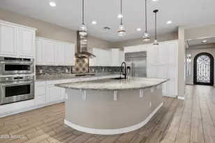 7551 W Saguaro Park Ln, Peoria, AZ 85383 - Photo 4