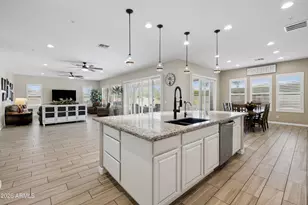 7551 W Saguaro Park Ln, Peoria, AZ 85383 - Photo 6