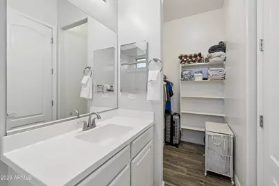 7551 W Saguaro Park Lane, Peoria, AZ 85383 - Photo 32
