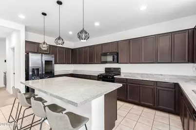 2404 S 124th Drive, Avondale, AZ 85323 - Photo 4