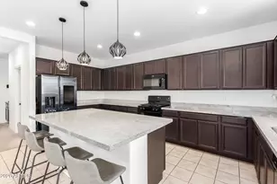 2404 S 124th Dr, Avondale, AZ 85323 - Photo 4