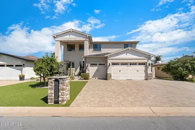 4201 N 42nd Place, Phoenix, AZ 85018 - Photo 1