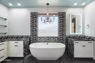 4201 N 42nd Pl, Phoenix, AZ 85018 - Photo 16