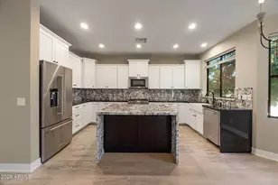 4201 N 42nd Pl, Phoenix, AZ 85018 - Photo 8
