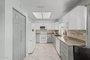 10593 E Fanfol Ln, Scottsdale, AZ 85258 - Photo 18