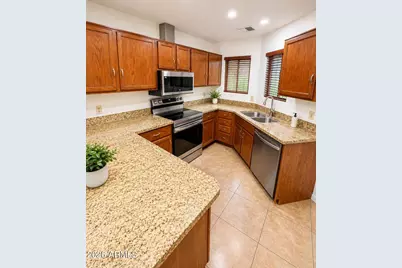 11140 N 82nd Lane, Peoria, AZ 85345 - Photo 4