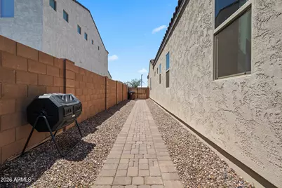37895 N Dragoon Wash Avenue, San Tan Valley, AZ 85140 - Photo 36