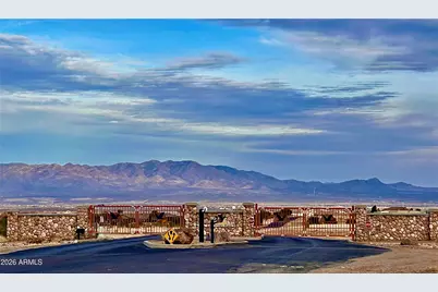 6777 E Roberto Loop #20, Hereford, AZ 85615 - Photo 4
