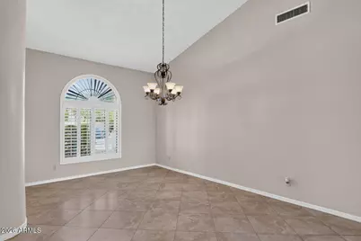 6091 W Rose Garden Lane, Glendale, AZ 85308 - Photo 12