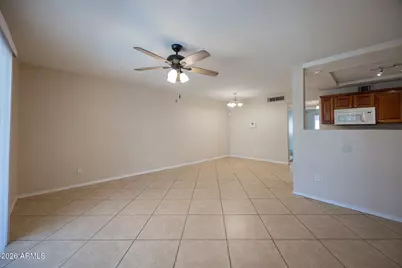 2121 W Royal Palm Road #1016, Phoenix, AZ 85021 - Photo 4