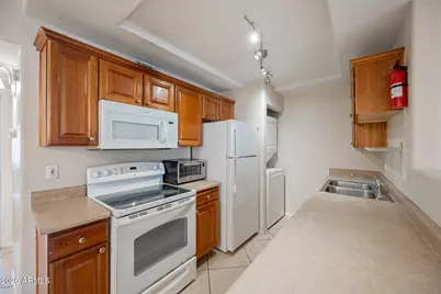 2121 W Royal Palm Road #1016, Phoenix, AZ 85021 - Photo 10