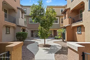 7809 W Palm Ln, Phoenix, AZ 85035 - Photo 1