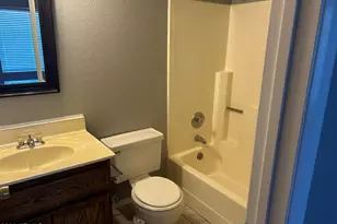 7801 N 44th Dr, Glendale, AZ 85301 - Photo 18
