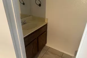 7801 N 44th Dr, Glendale, AZ 85301 - Photo 8