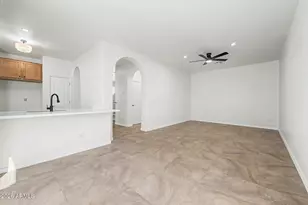 886 S Huish Dr, Gilbert, AZ 85296 - Photo 12