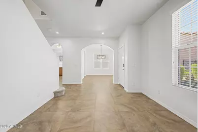 886 S Huish Drive, Gilbert, AZ 85296 - Photo 8