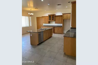 2433 W Desert Hills Estate Drive, Phoenix, AZ 85086 - Photo 2
