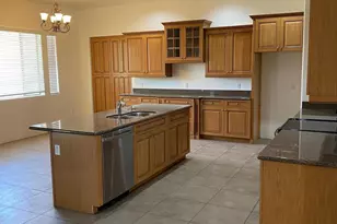 2433 W Desert Hills Estate Dr, Phoenix, AZ 85086 - Photo 2