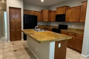 15389 W Bloomfield Rd, Surprise, AZ 85379 - Photo 4