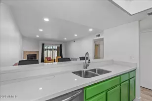 2515 N 52nd St, Phoenix, AZ 85008 - Photo 8