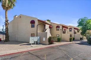 2515 N 52nd St, Phoenix, AZ 85008 - Photo 2