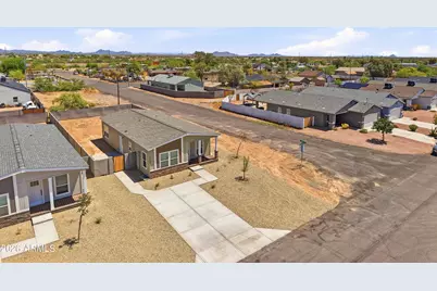 21728 W Roosevelt Avenue, Wittmann, AZ 85361 - Photo 36