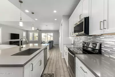 14404 W Wethersfield Road, Surprise, AZ 85379 - Photo 14