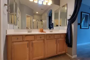 42424 N Gavilan Peak Pkwy, Anthem, AZ 85086 - Photo 10