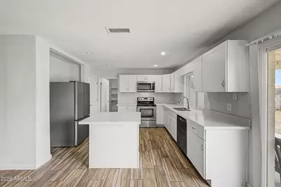 5439 W Becker Lane, Glendale, AZ 85304 - Photo 6