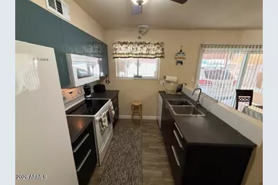 812 W Villa Rita Drive, Phoenix, AZ 85023 - Photo 2