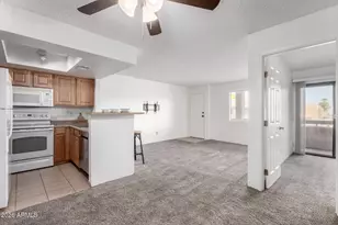 3601 W Tierra Buena Ln, Phoenix, AZ 85053 - Photo 8